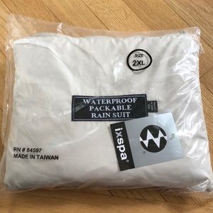 Men’s waterproof packable rain suit